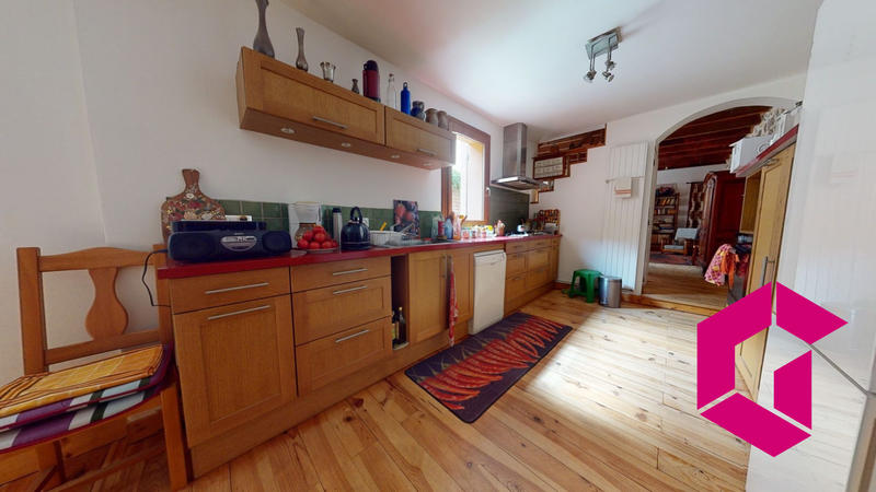 Maison - 177 m² - 7 pièces