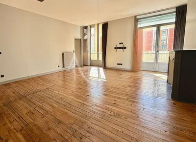 Appartement - 97 m² - 3 pièces