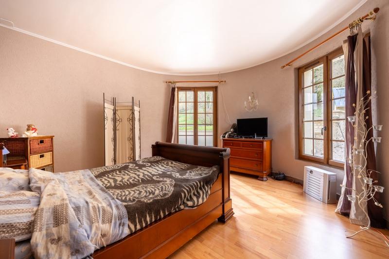 Maison ancienne - 177 m² - 7 pièces