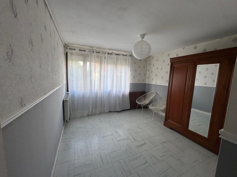 Maison - 92 m² - 5 pièces