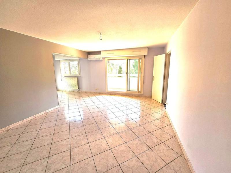 Appartement - 79 m² - 3 pièces