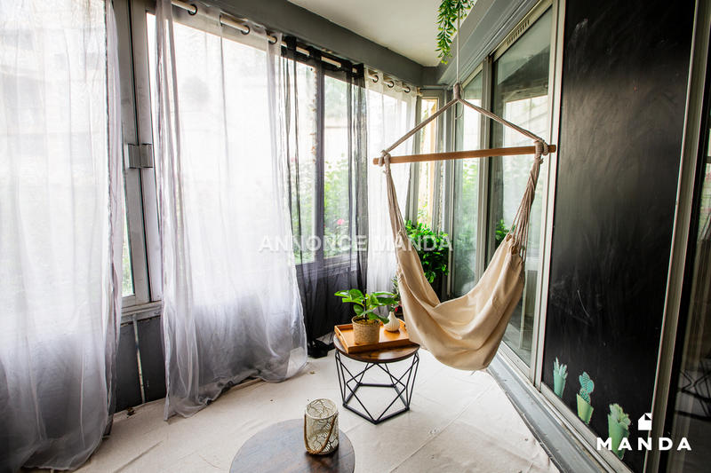 Chambre - 9 m² - 6 pièces