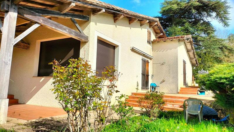 Maison - 190 m² - 8 pièces