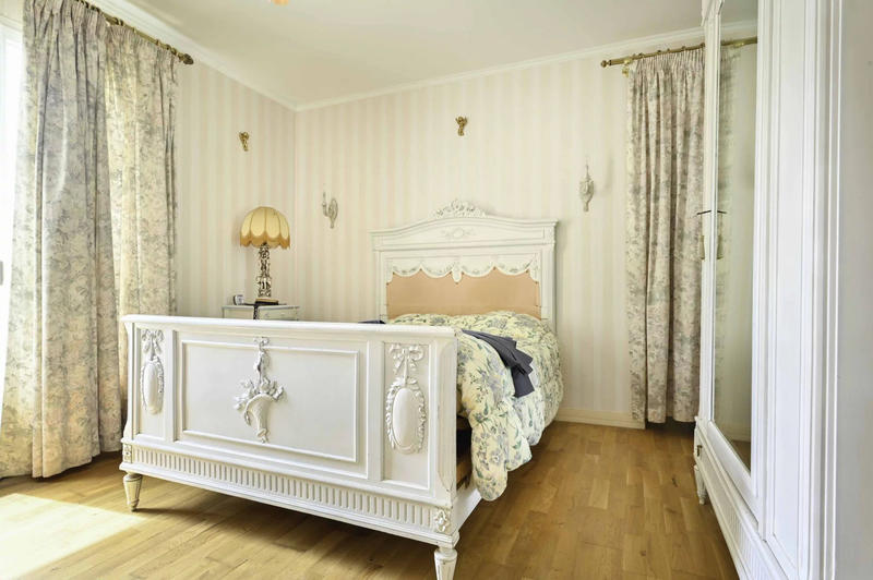 Maison - 184 m² - 8 pièces