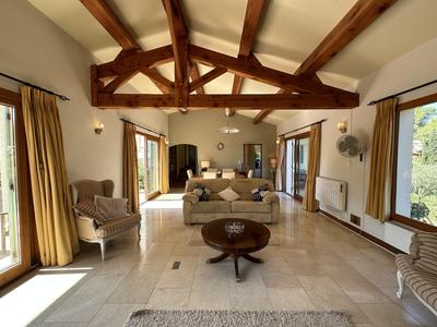 Maison contemporaine - 199 m² - 6 pièces