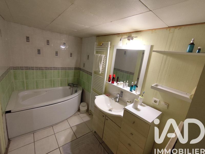 Maison - 98 m² - 6 pièces