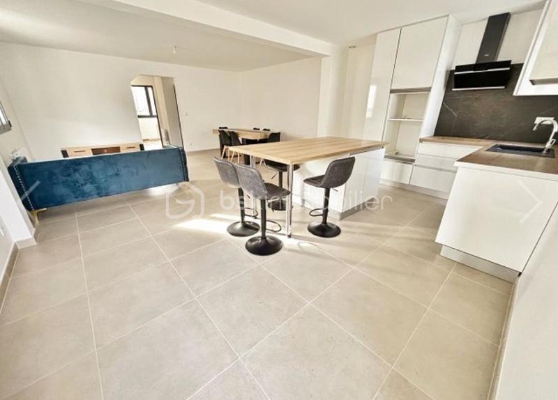 Maison - 101 m² - 5 pièces