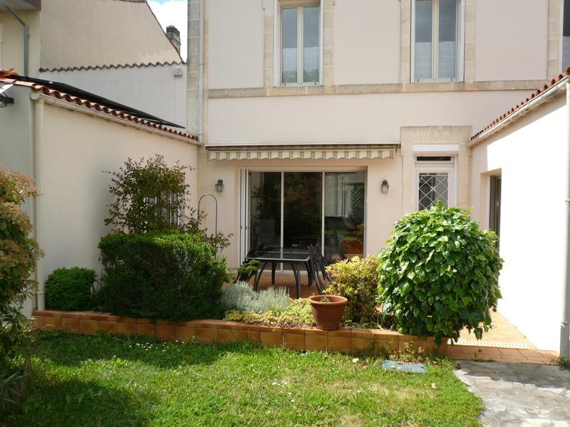 Maison - 228 m² - 7 pièces