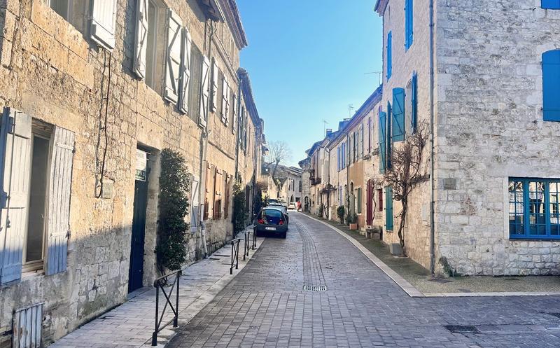 Maison de village - 320 m² - 8 pièces