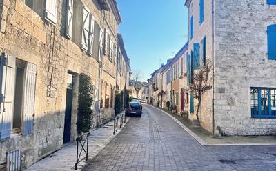 Maison de village - 320 m² - 8 pièces