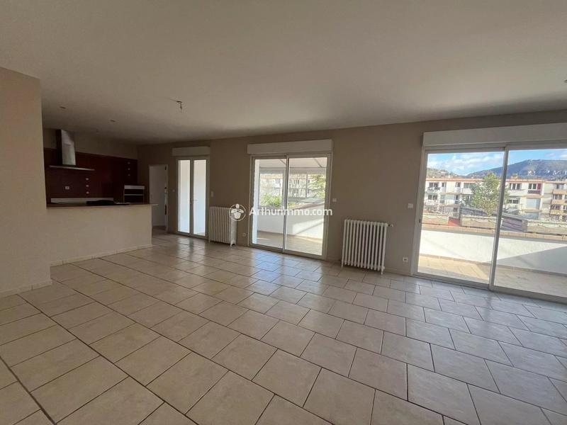 Appartement - 104 m² - 4 pièces