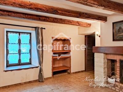 Maison - 214 m² - 5 pièces