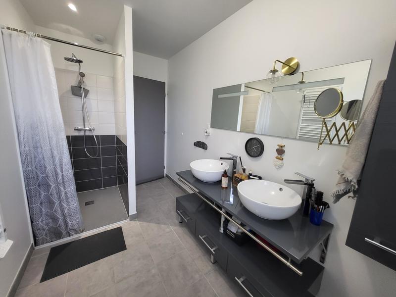 Maison - 92 m² - 4 pièces