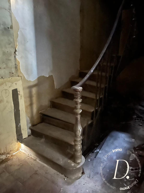 Maison - 200 m² - 9 pièces