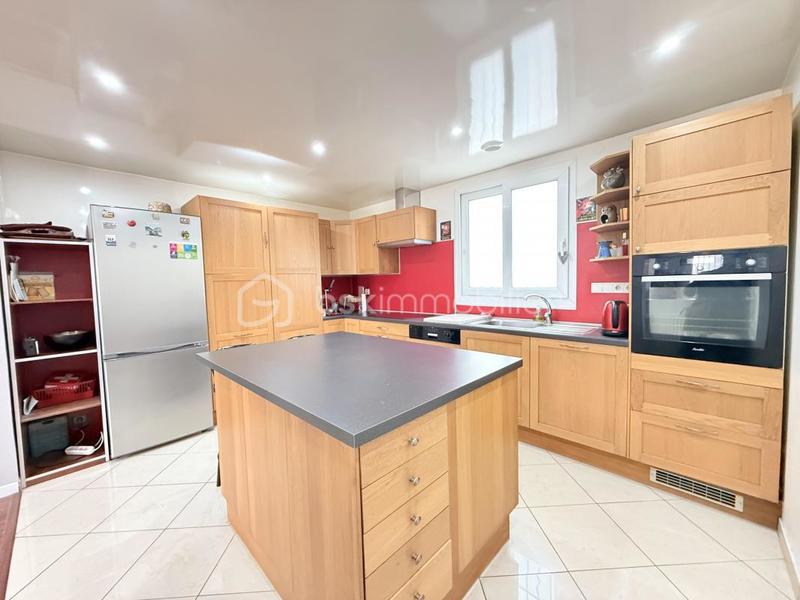 Maison - 108 m² - 6 pièces