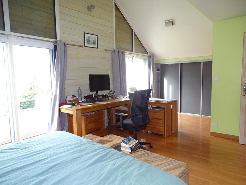 Maison - 165 m² - 8 pièces