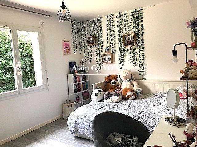 Maison traditionnelle - 130 m² - 6 pièces