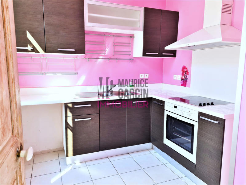 Appartement - 99 m² - 4 pièces