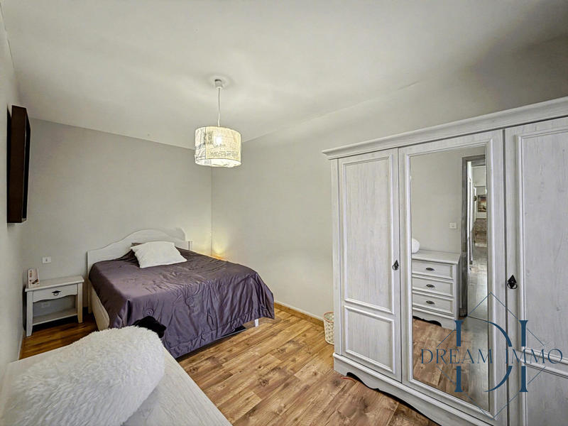 Maison - 166 m² - 6 pièces