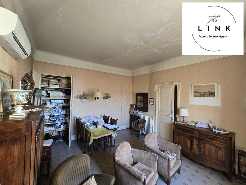 Maison - 227 m² - 9 pièces