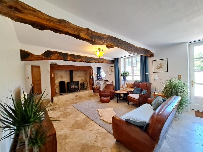 Maison - 432 m² - 10 pièces