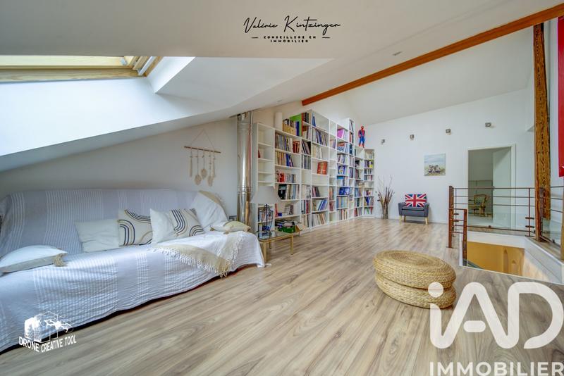 Maison - 215 m² - 9 pièces