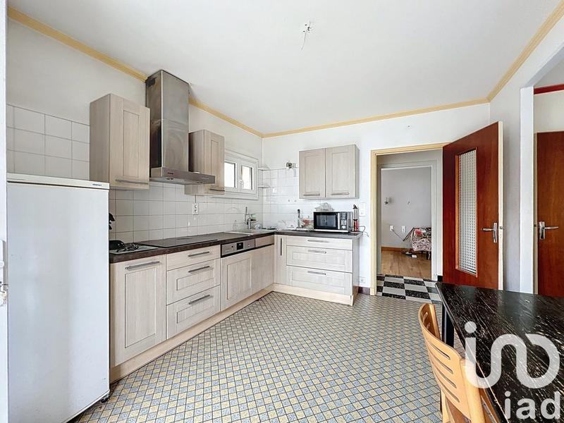 Maison - 186 m² - 10 pièces