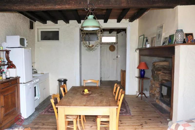 Maison de village - 95 m² - 3 pièces