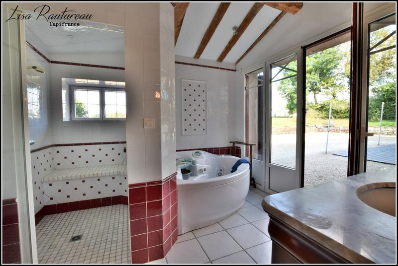 Propriété - 450 m² - 16 pièces