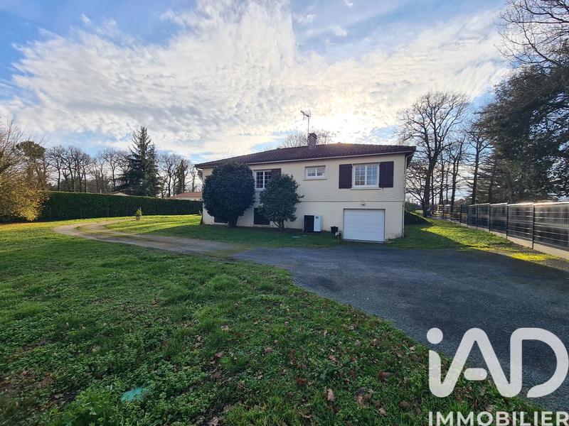 Maison - 110 m² - 4 pièces