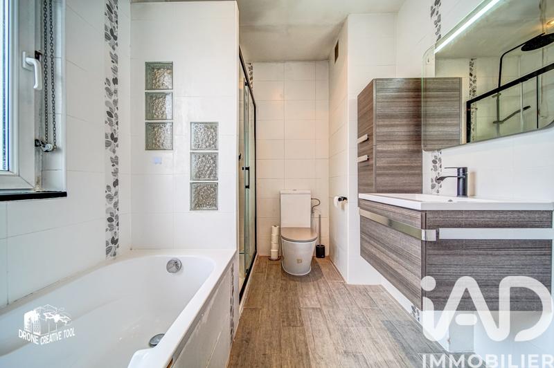 Maison - 85 m² - 5 pièces