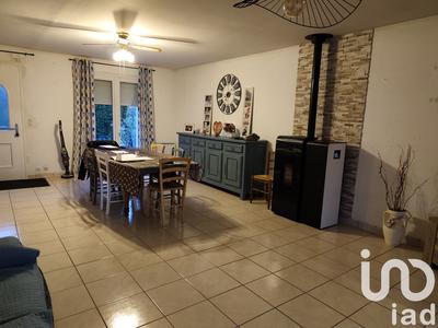 Maison - 95 m² - 5 pièces