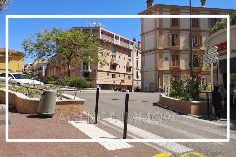 Parking / Garage - 10 m²