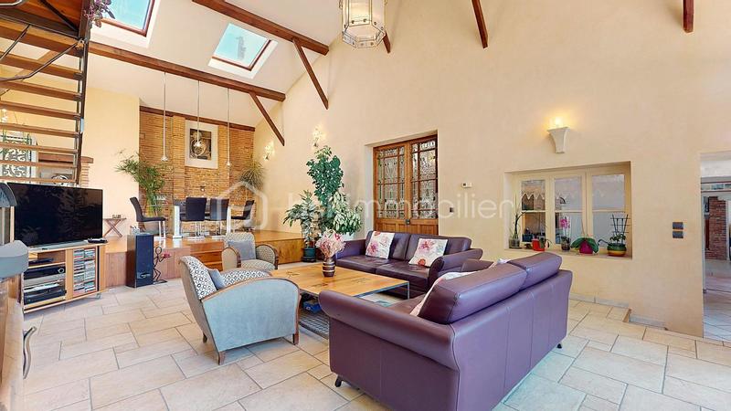 Demeure - 295 m² - 7 pièces