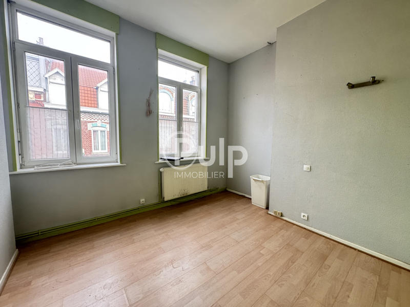 Maison - 127 m² - 9 pièces