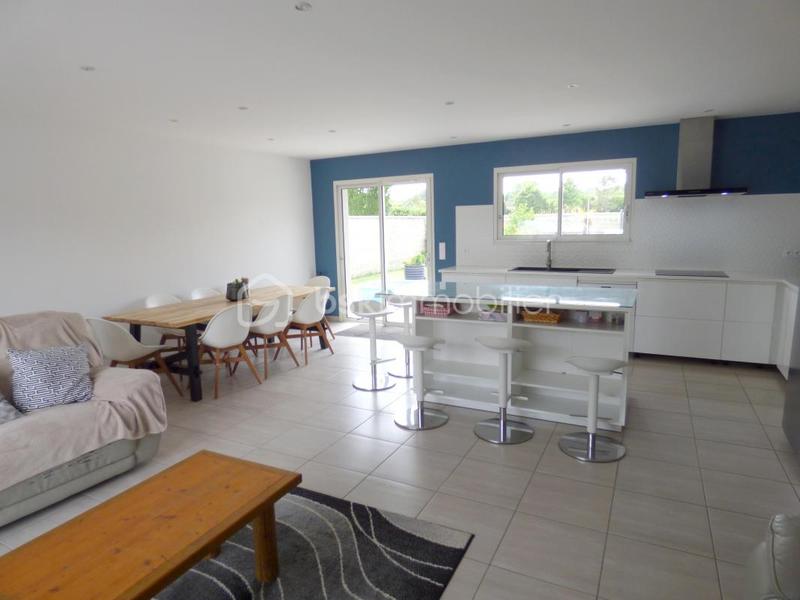 Maison - 110 m² - 5 pièces