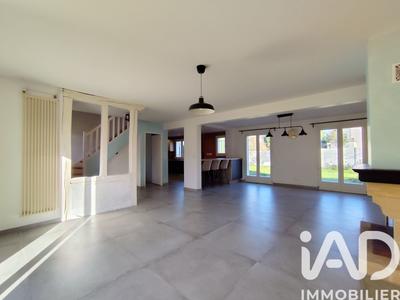 Maison - 140 m² - 7 pièces