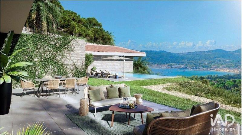 Maison - 421 m² - 7 pièces