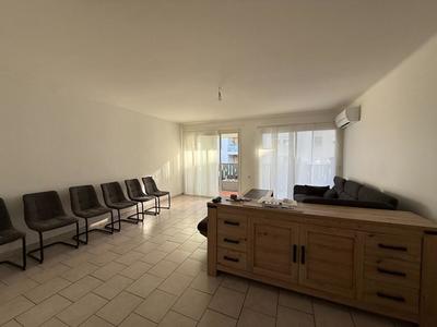 Appartement - 85 m² - 3 pièces