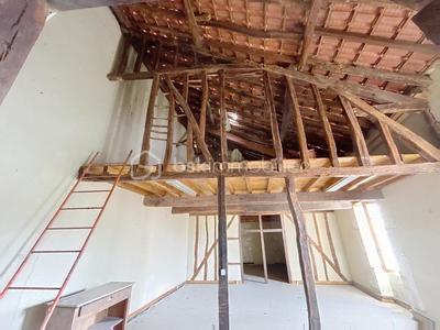 Immeuble - 175 m² - 2 pièces