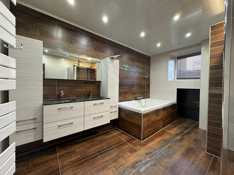 Appartement - 153 m² - 5 pièces