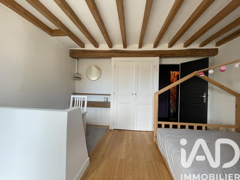 Maison - 215 m² - 8 pièces