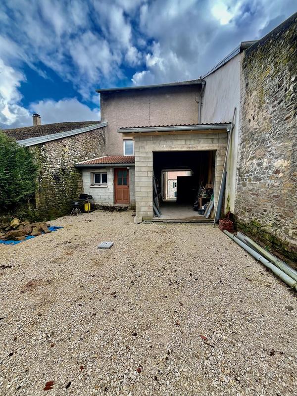 Maison traditionnelle - 80 m² - 4 pièces