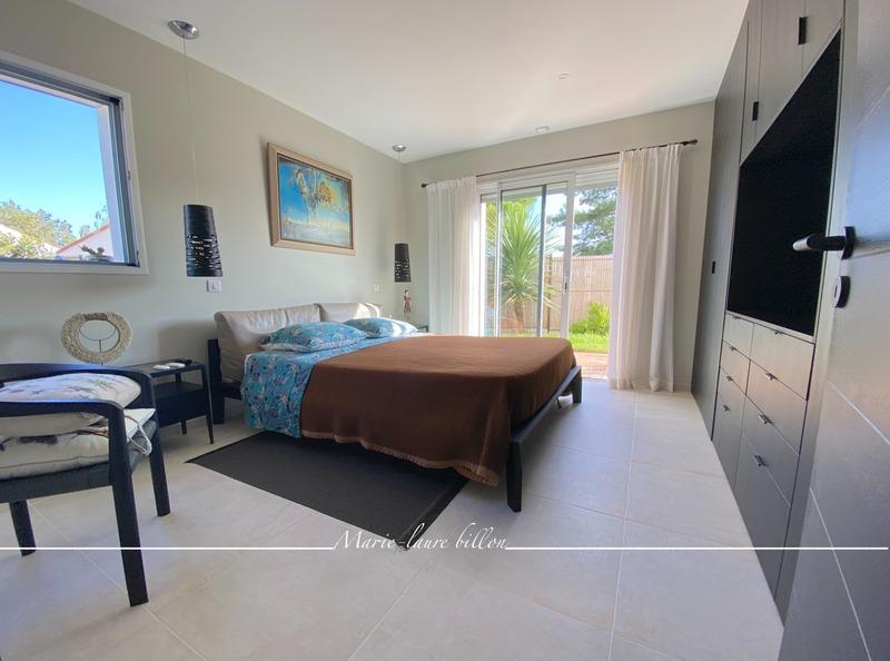 Maison - 273 m² - 7 pièces