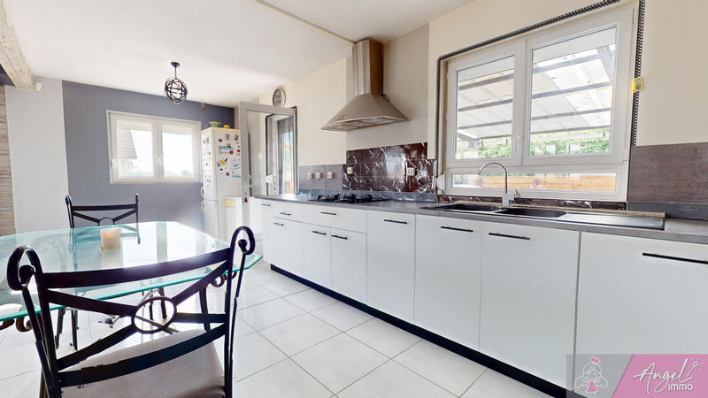 Maison - 118 m² - 6 pièces