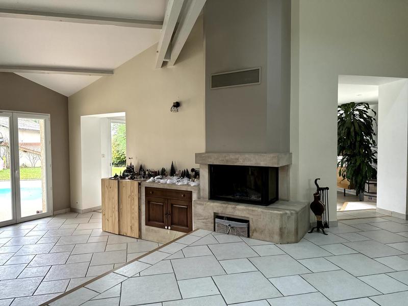 Maison - 185 m² - 6 pièces