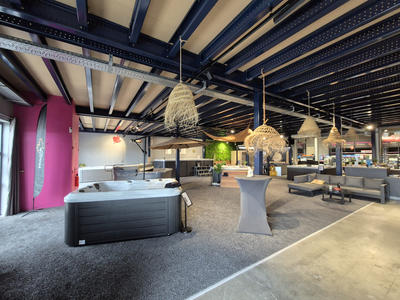 Local commercial - 1 000 m²