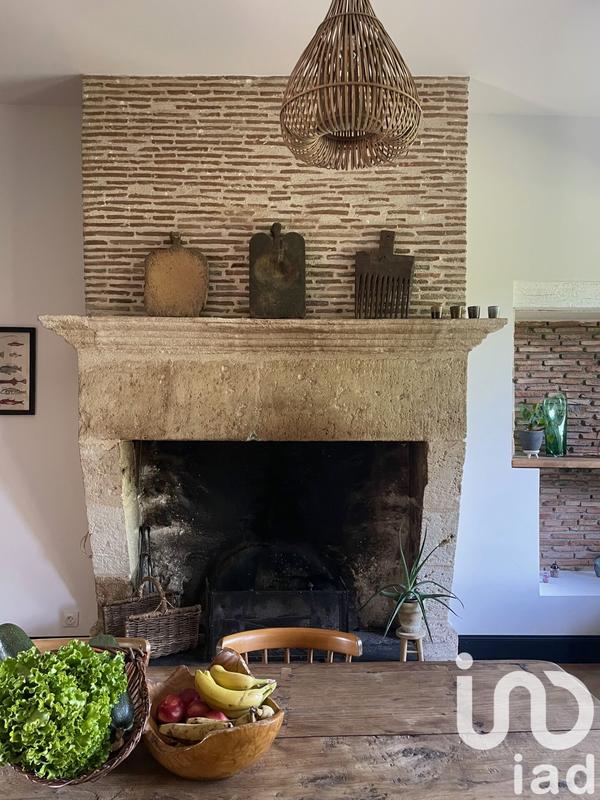 Maison - 409 m² - 8 pièces