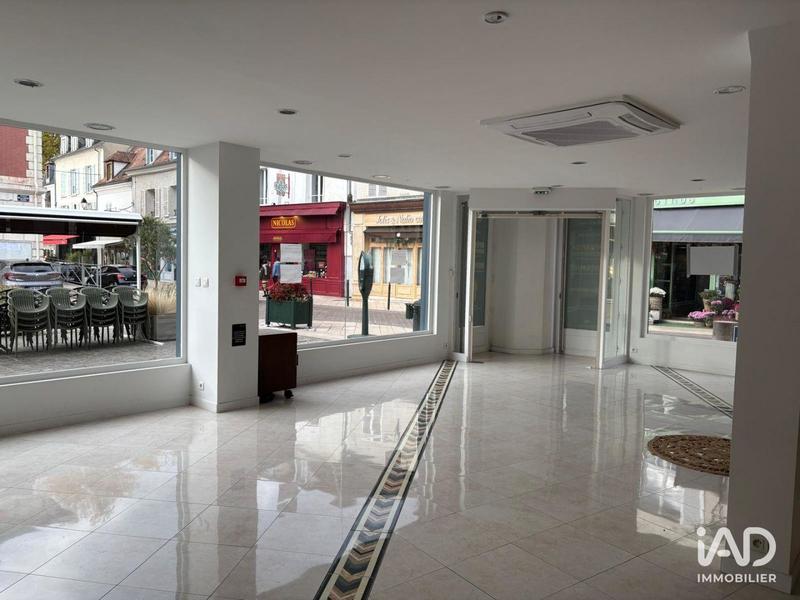 Local commercial - 82 m²