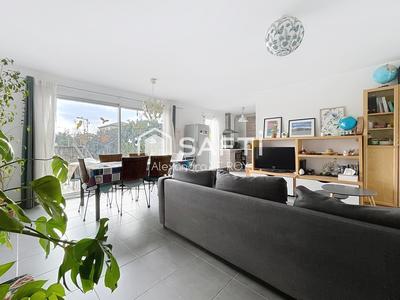 Maison - 90 m² - 4 pièces